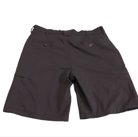 Champion Mens size 32 Golf Outdoor Cargo Shorts Lightweight Charcoal Gray - Picture 2 of 13